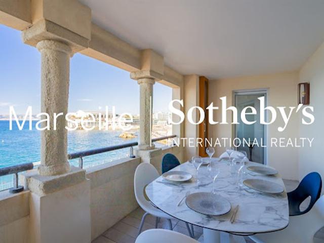 Appartement avec terrasse en bord de mer