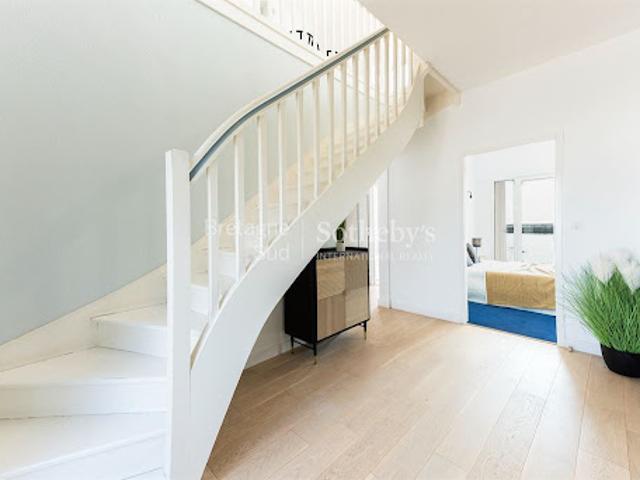 Appartement avec terrasse en bord de mer