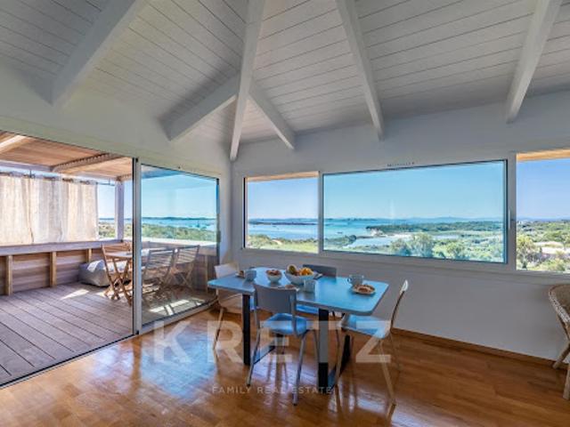 Appartement avec terrasse en bord de mer