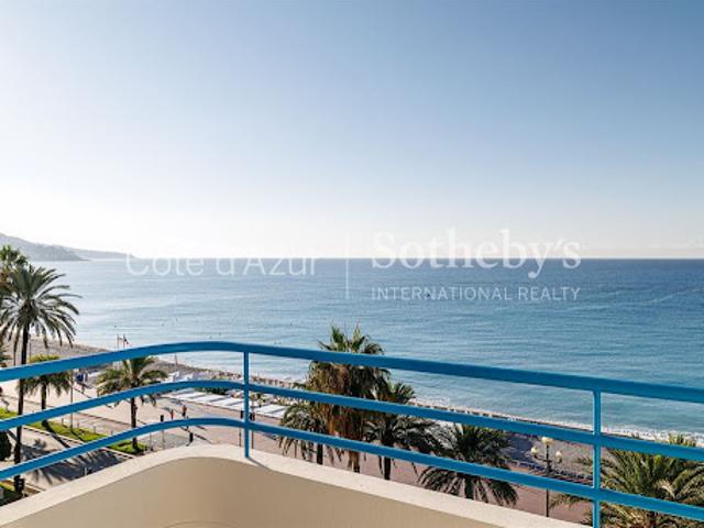 Appartement avec terrasse en bord de mer