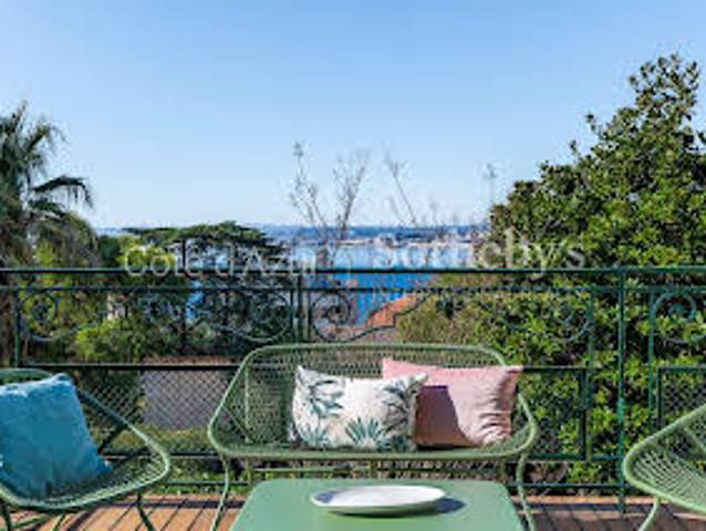 Appartement avec Terrasse en Bord de mer