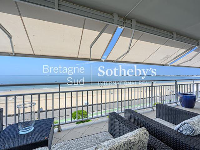 Appartement avec terrasse en bord de mer