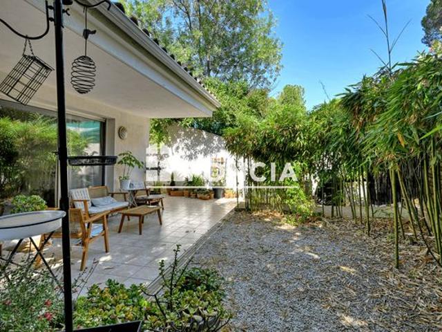 Appartement avec terrasse, jardin et piscine – Secteur La Chamberte