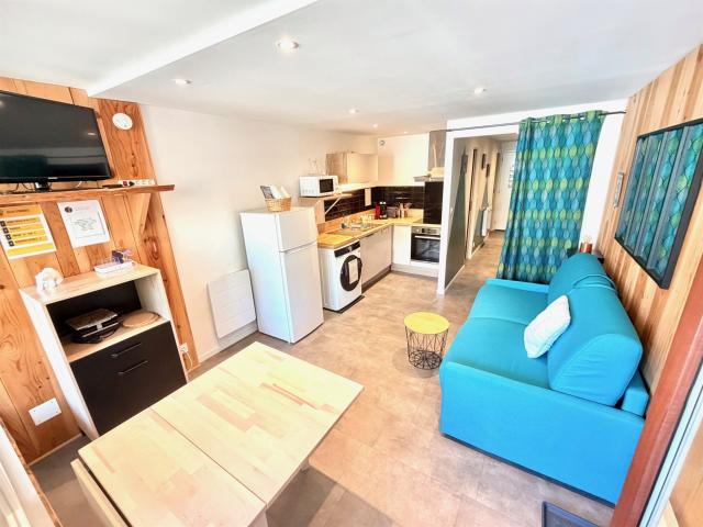 Appartement avec terrasse, parking et casier à skis La Mongi. 26m² Antist