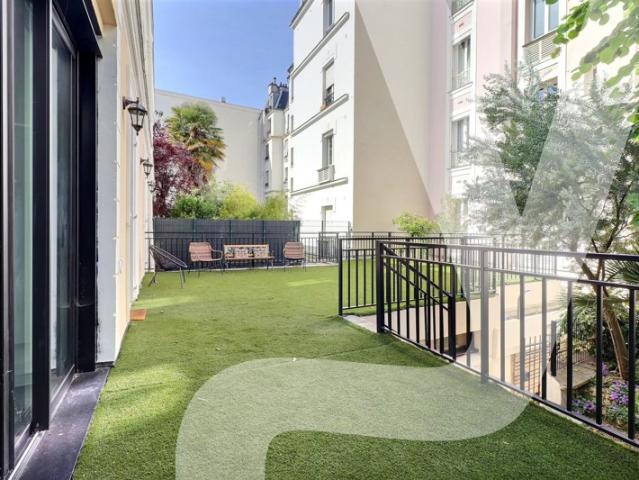 Appartement avec terrasse proche mairie Saint Mandé
