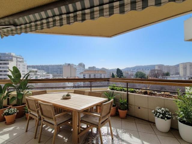 Appartement avec terrasse