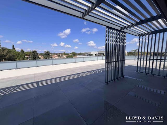 Appartement avec terrasse et piscine