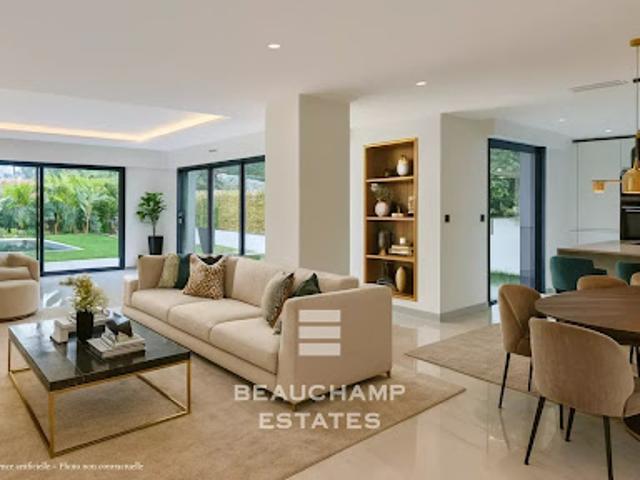 Appartement avec terrasse et piscine