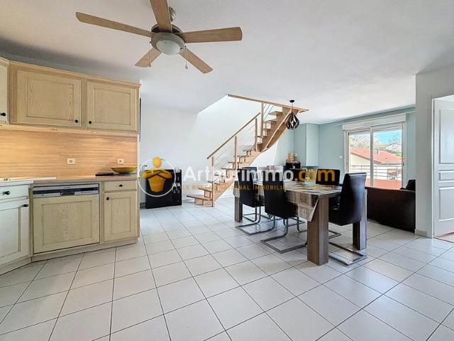 Appartement avec vue dégagée, balcon et 4 chambres – Bourgoin Jallieu