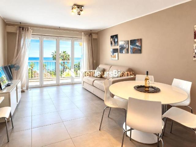 Appartement avec vue mer, terrasse, balcon et garage 45m² Menton