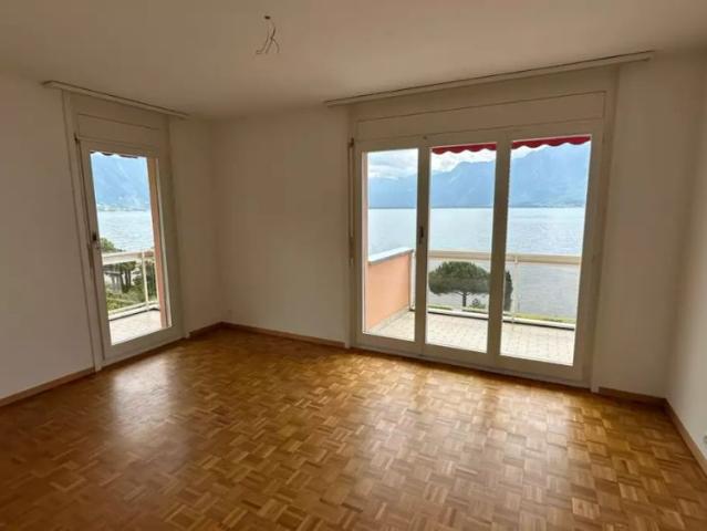 Appartement avec vue panoramique sur le lac Clarens Rue du Lac 89 5.5 pièces au 3ème étage