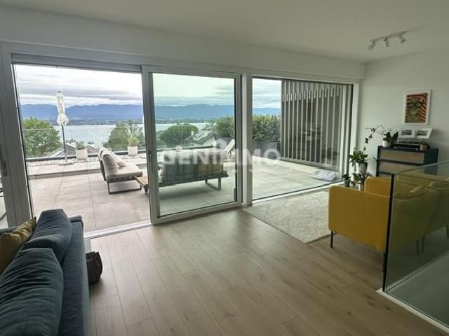 Appartement avec vue panoramique sur le Lac