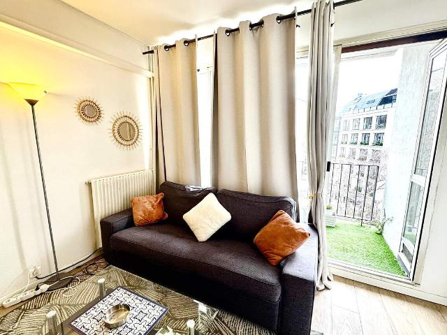 Appartement avec 1 chambre dans le 8ème arrondissement de Paris, 75008: 40 m² — #531