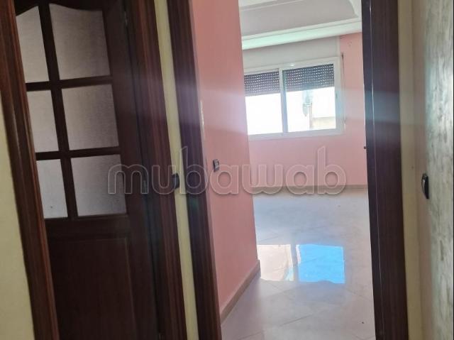 Appartement avec 1chambres situe a bd des far