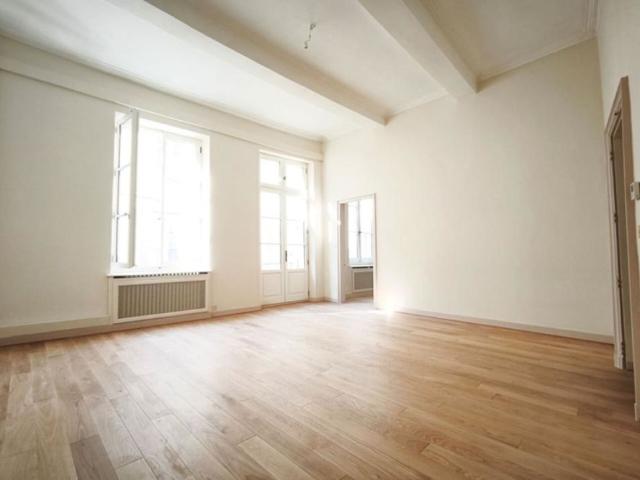 Appartement Avignon IM 5 pièce s 160.84 m2