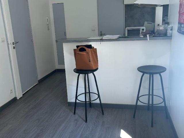 Appartement Avignon INTRA MUROS 2 pièces 28.95 m2, 110000 ?