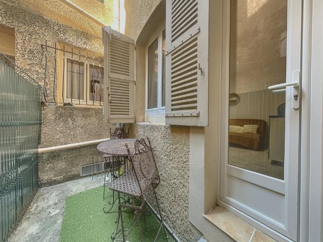 Appartement Avignon 2 pièce s 33 m2 Coeur De Ville, Clima. 30m² Avignon