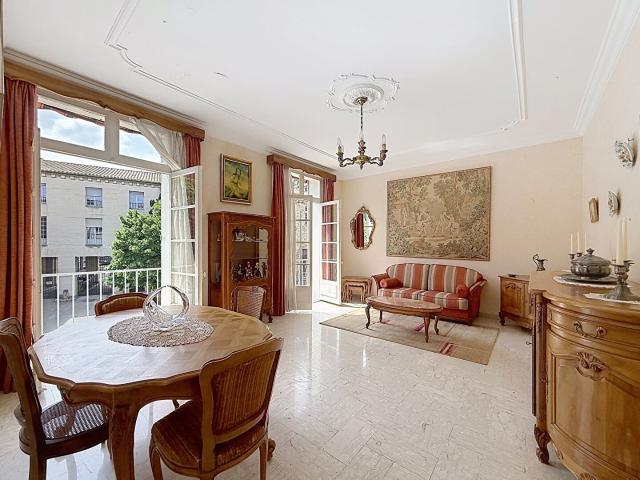 Appartement Avignon 6 pièce s 121 m2 122m² Avignon