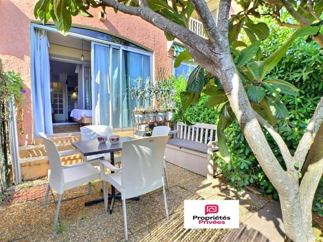 Appartement Bandol 1 pièce s 21.66 m2 avec jardin cave et parking