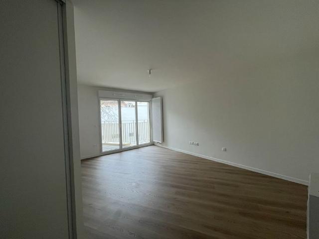 Appartement Bagneux 1 pièce s 31.14 m2