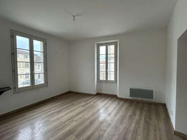 Appartement Barbezieux saint hilaire