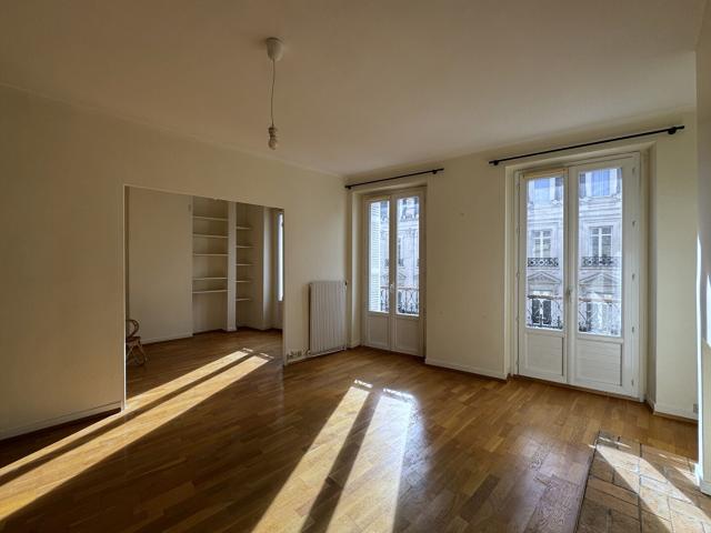 Appartement Bordeaux 5 pièces BORDEAUX