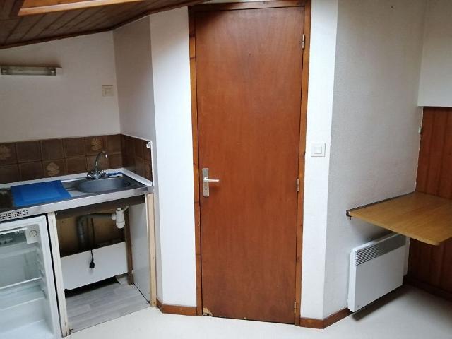 Appartement Bordeaux CAPUCINS T1 10 m2 CARREZ