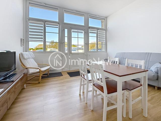APPARTEMENT BORDURE DE MER