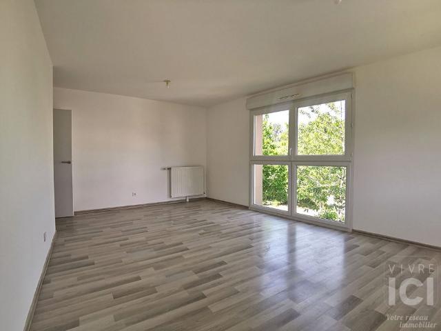 Appartement Bourg d'Orvault T3 de 64 m² avec balcon et place de parking
