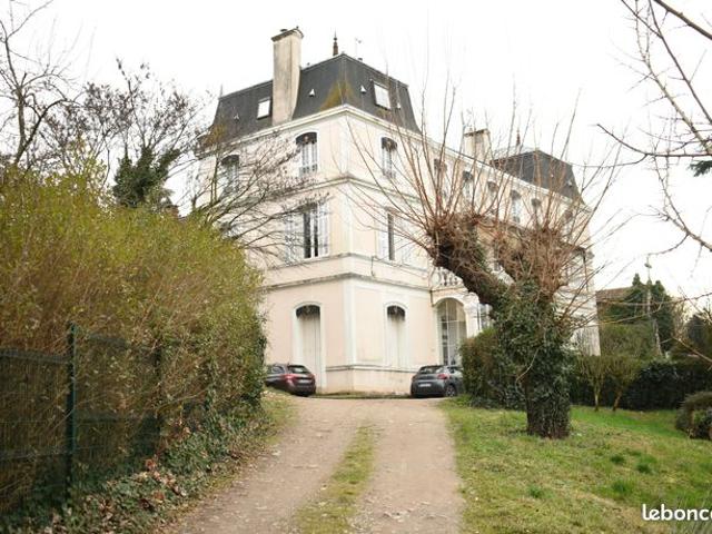Appartement bourgeois 133 m² | Rez de chaussée | Charme ancien