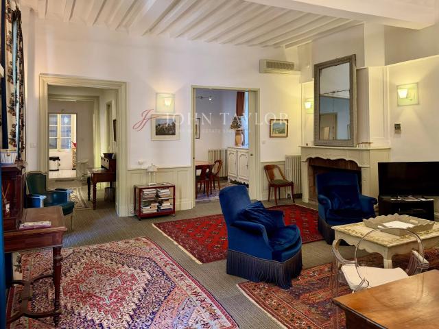 Appartement bourgeois d'exception Vue imprenable sur le Palais des Papes