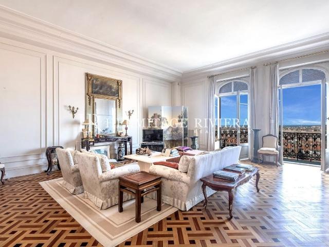 Appartement Bourgeois Vue mer Terrasse Palais Belle Ep. 242m² Nice