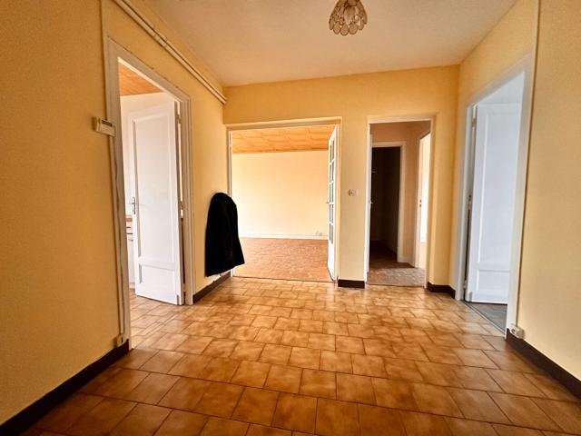 APPARTEMENT BOURGES 3 pièce s 67 m2