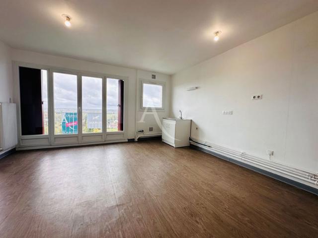 Appartement Blois 1 pièce s 37.81 m²