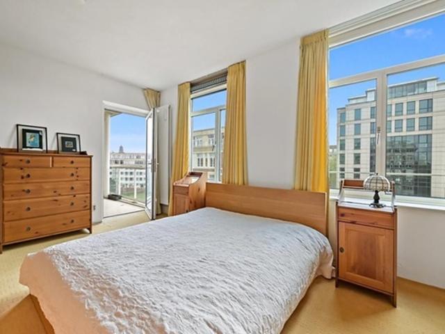 Appartement Burgemeester De Monchyplein in Den Haag