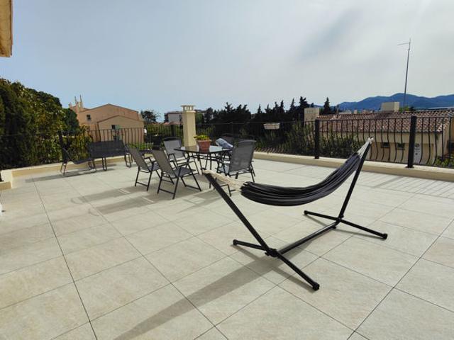 Appartement Cannes la bocca 2 pièces de 47 m2 avec une terrasse de 75m² haut de villa