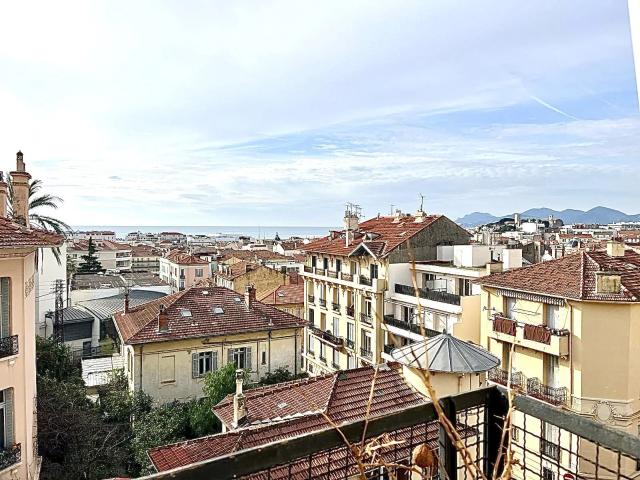 Appartement Cannes • Saint Nicolas 98m² Cannes