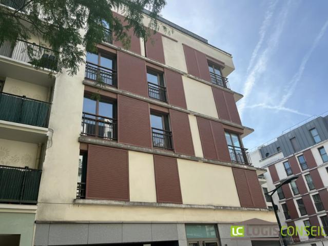 APPARTEMENT CARRE DE FLORE