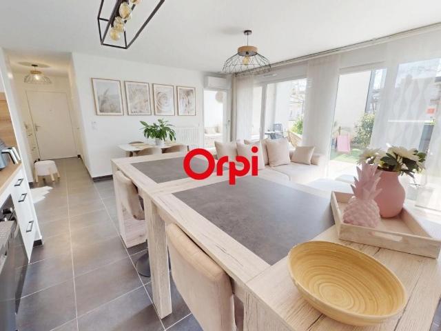 Appartement Carré de Soie T4 de 82,51m² en rez de jardin + 51