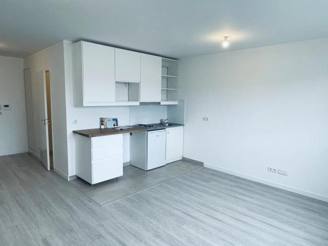 APPARTEMENT CARRIERES SOUS POISSY T3 PARKING DJE 0207