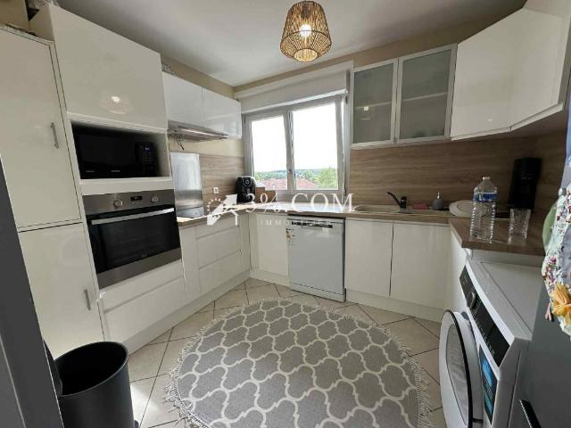 APPARTEMENT + CAVE JARVILLE LA MALGRANGE