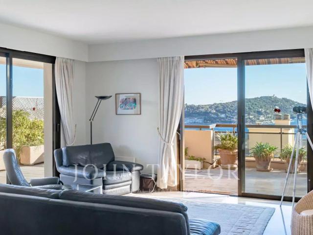 Appartement central avec vue mer et jardin privatif 90m² Villefranche sur Mer