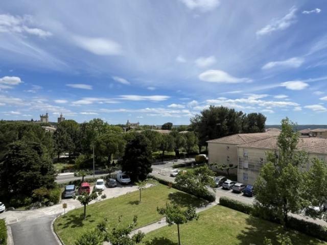 APPARTEMENT CENTRE UZES