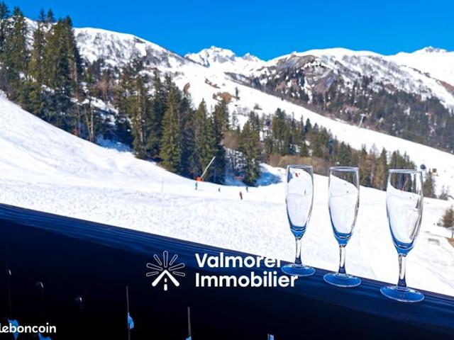 Appartement chalet triplex au club med – skis aux pieds, séjours tout compris et revenu locatif