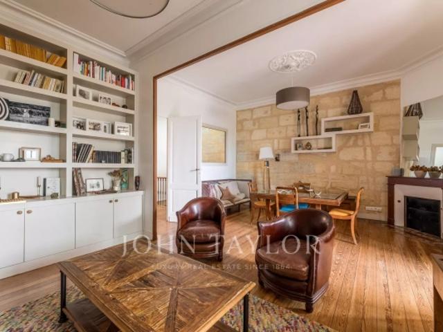 APPARTEMENT CHARMANT 4 CHAMBRES CENTRE VILLE
