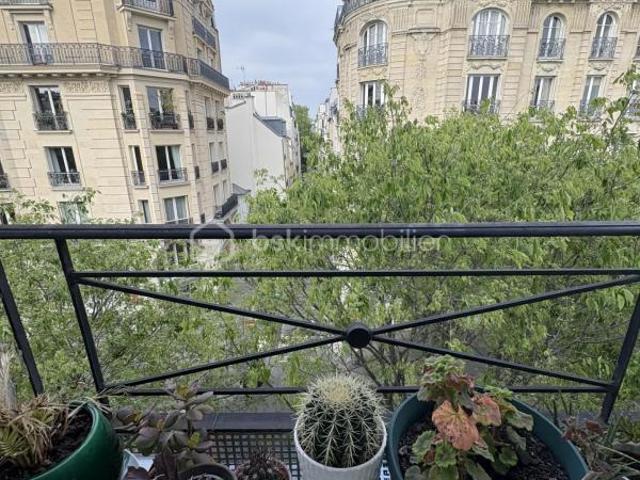Appartement charmant au cœur de Paris RUE DE BRETAGNE au pieds du marché des enfants rouges