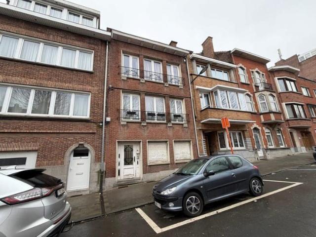 Appartement charmant avec chambre mansardée et terrasse