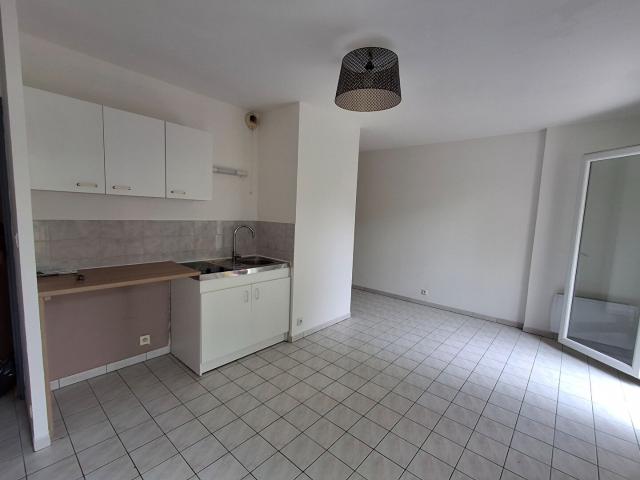 Appartement Chartres De Bretagne 1 pièce s 28.62 m2