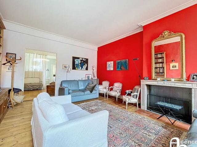 Appartement Chartrons Élégance et Rareté