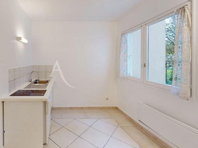 Appartement CHILLY MAZARIN 1 pièce 18.69 m²